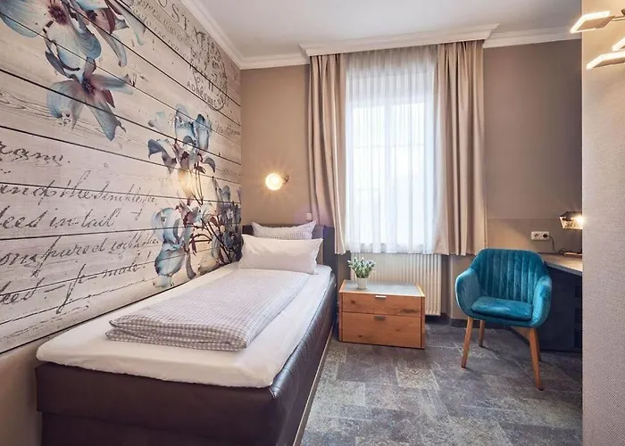 Hotel Starnberger 3*