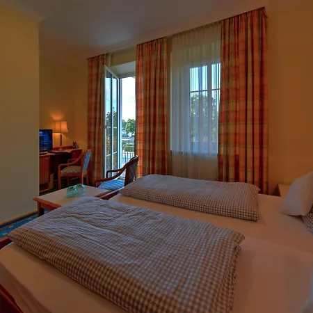 Starnberger Hotel 3*