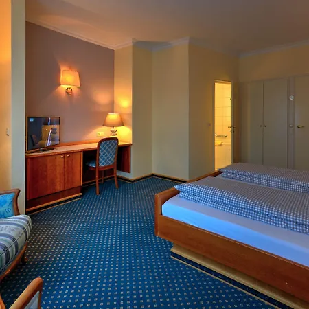 Hotel Starnberger 3*